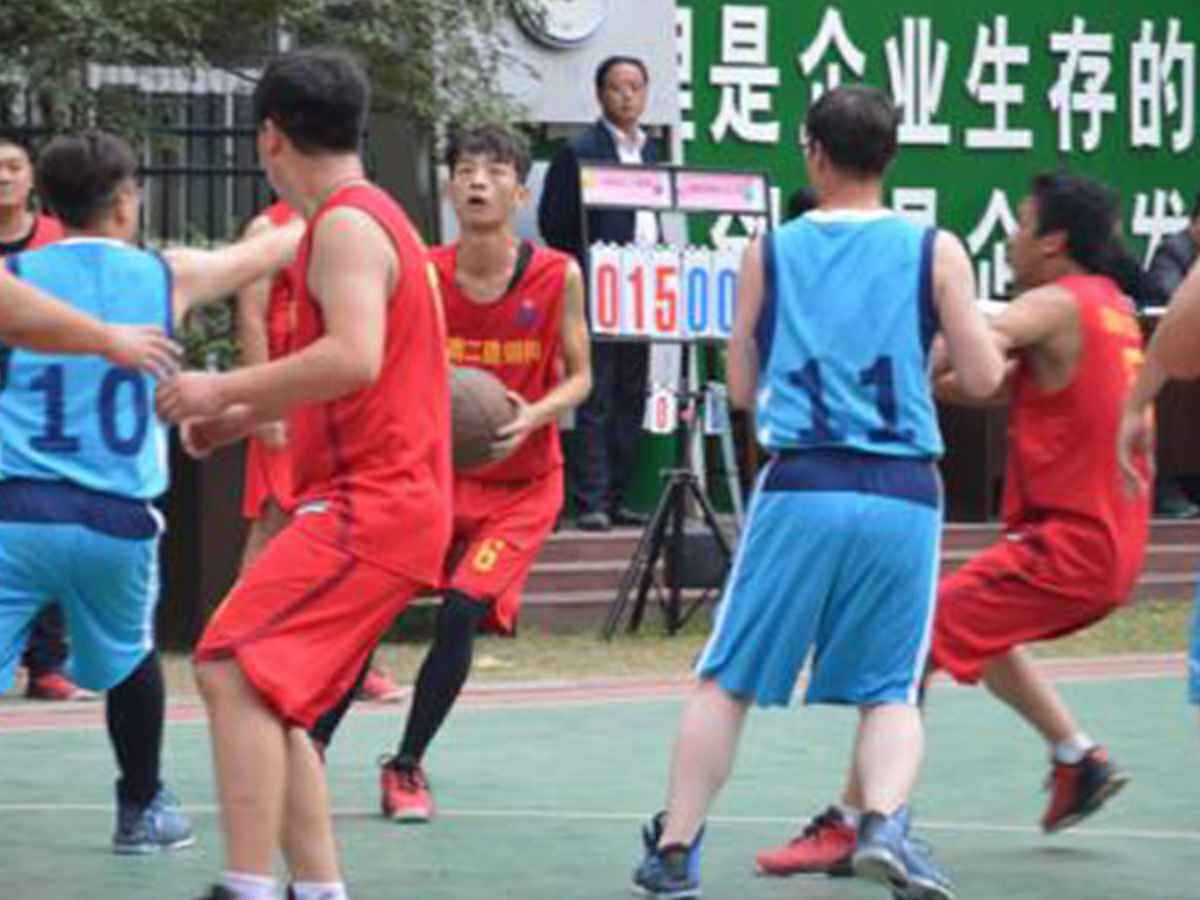 参加乐动手机官方网站-乐动(中国)“奋进杯”男子篮球赛